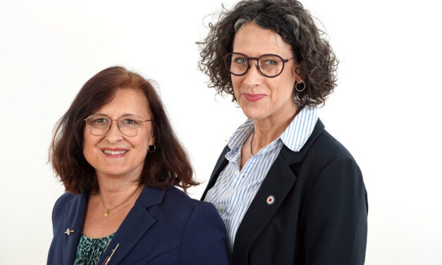 Nico­le Zim­mer & Gabrie­le Pfah­lert